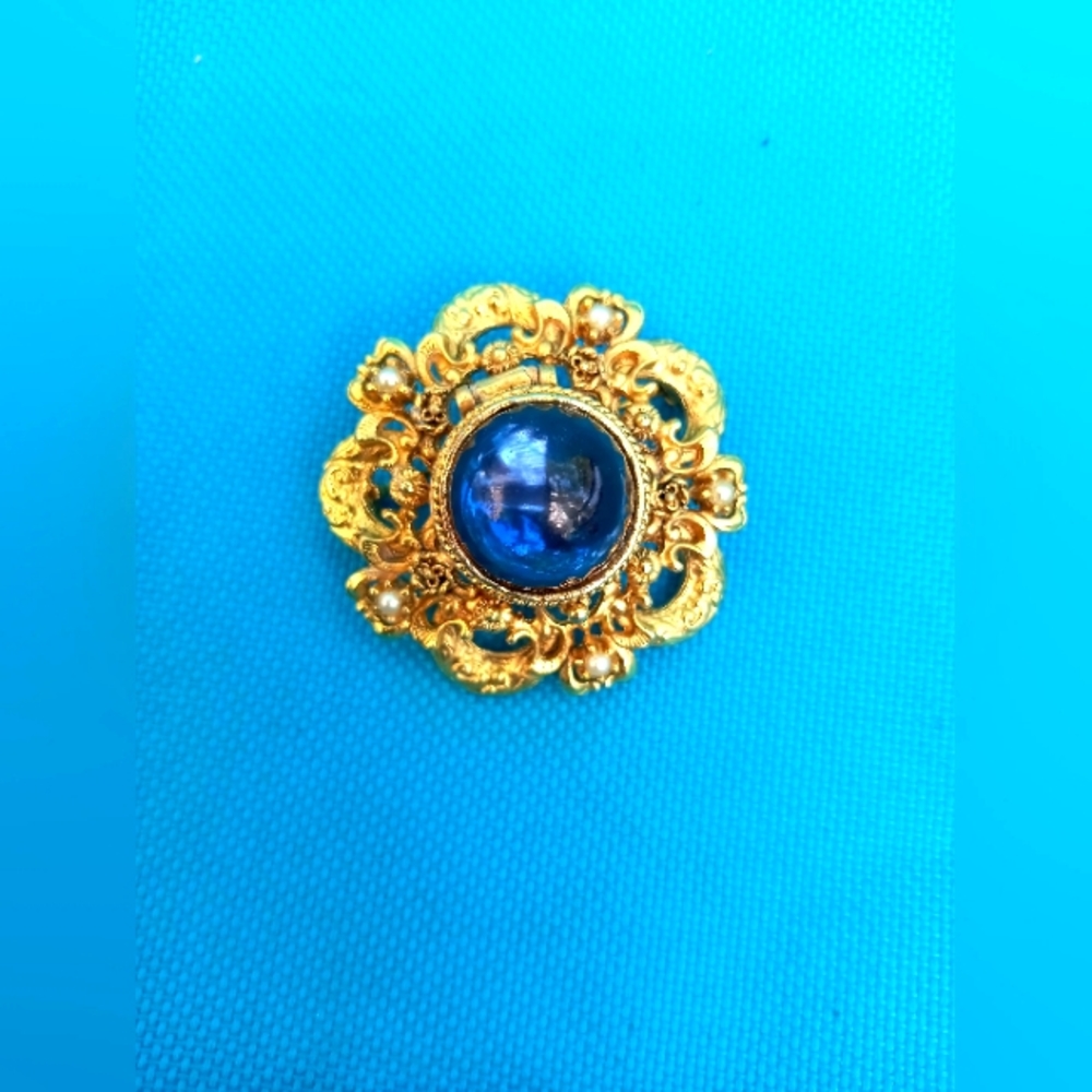 Unique perfume Brooch